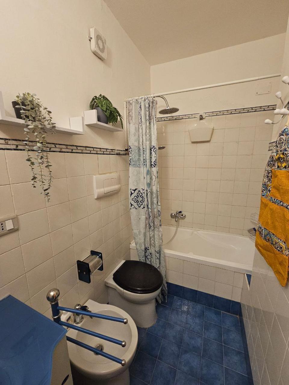 La Maison Bouganville Салерно Екстериор снимка
