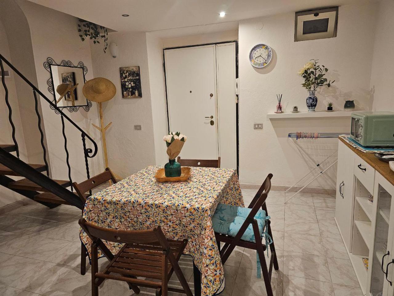 La Maison Bouganville Салерно Екстериор снимка